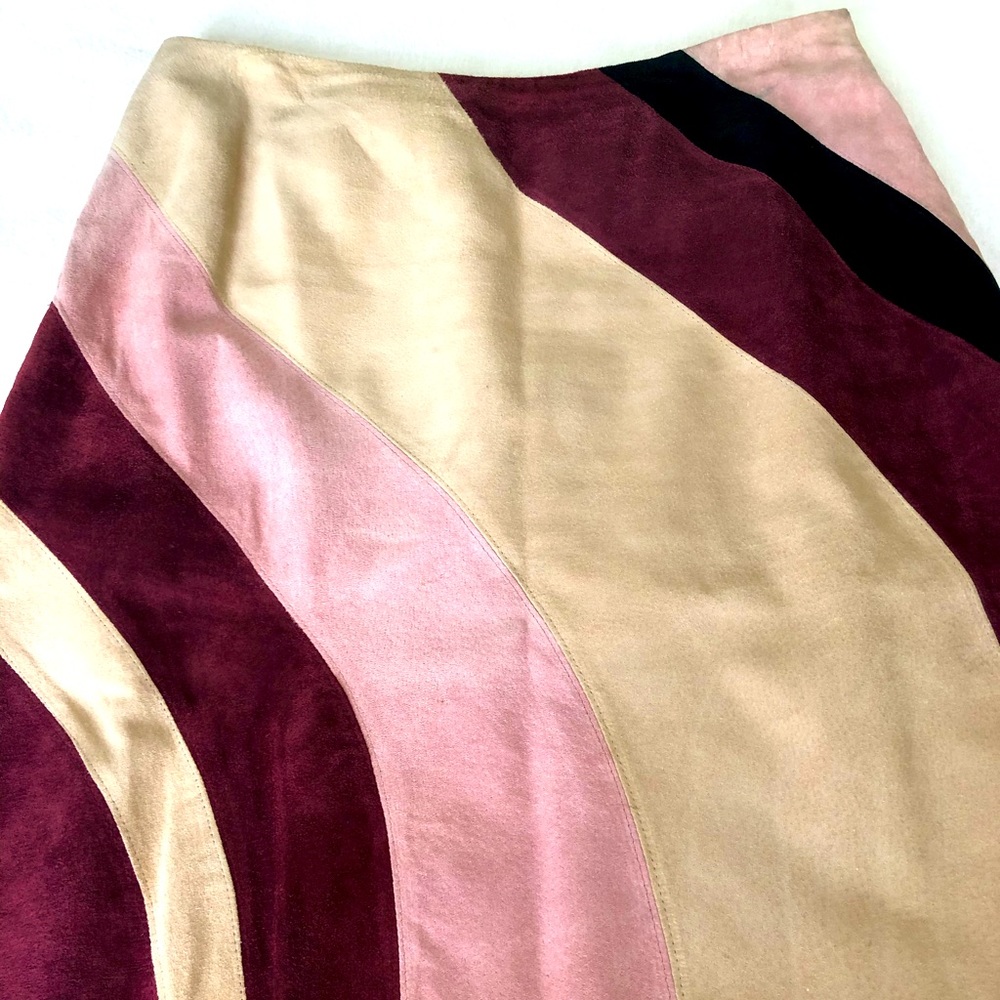 100% suede flair skirt with stitching size 8